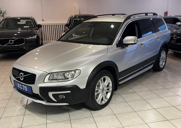 Volvo XC 70 cena 139900 przebieg: 124000, rok produkcji 2016 z Bytów małe 596